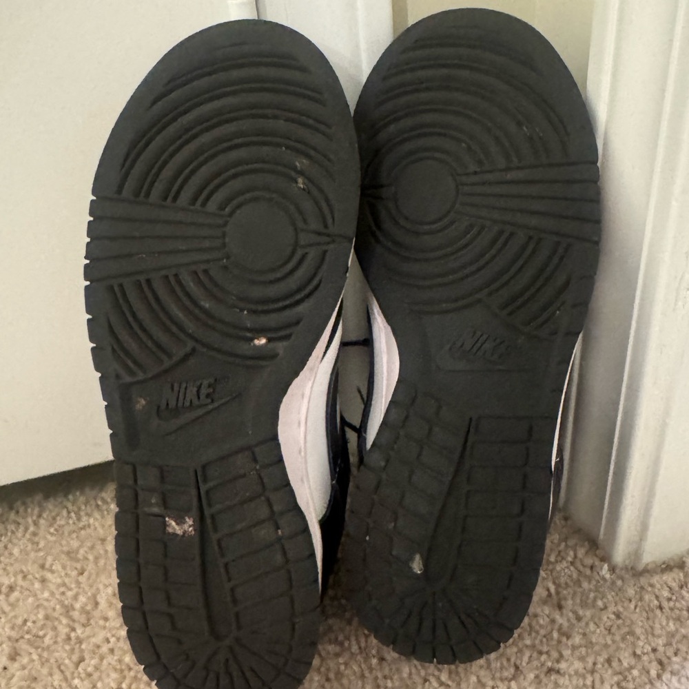 LIGHTLY USED Nike Dunk Low Retro White Black Panda - Picture 4 of 5